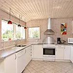 Дом отдыха 4 Star In Hjorring