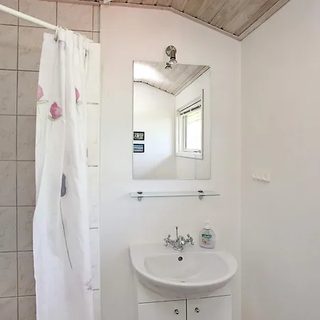 8 Person In Hj Rring * Lønstrup