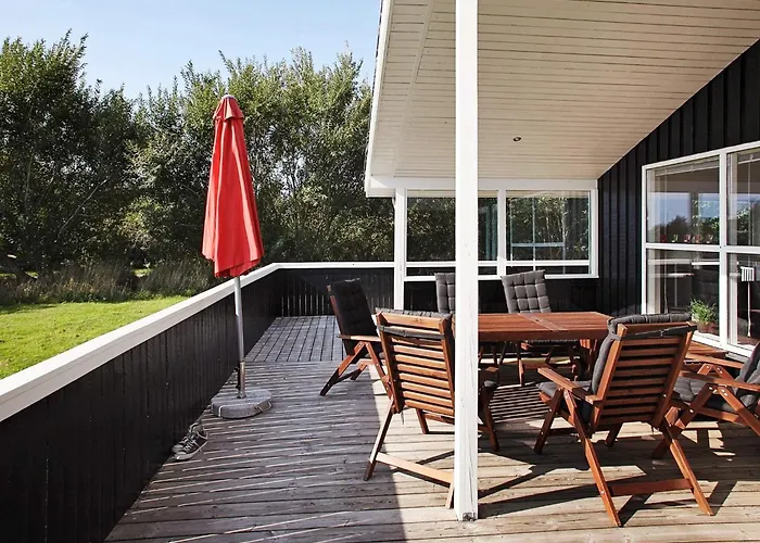 8 Person In Hjorring-by Traum